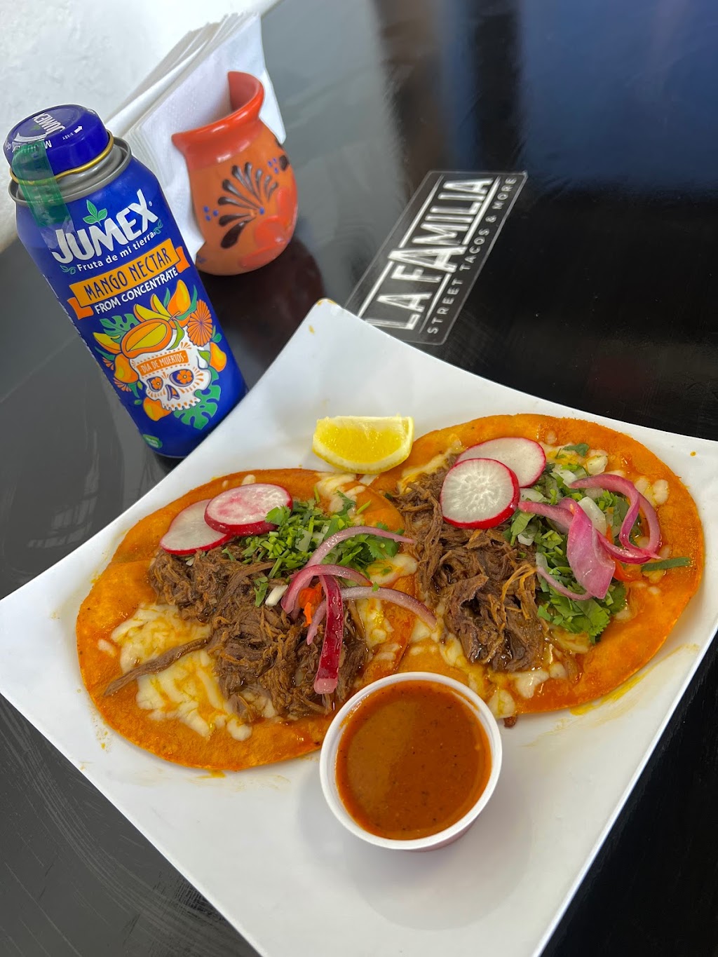 La Familia Street Tacos & More | restaurant | 10750 Magnolia Ave suite p, Riverside, CA 92505, USA | 9515888588 OR +1 951-588-8588