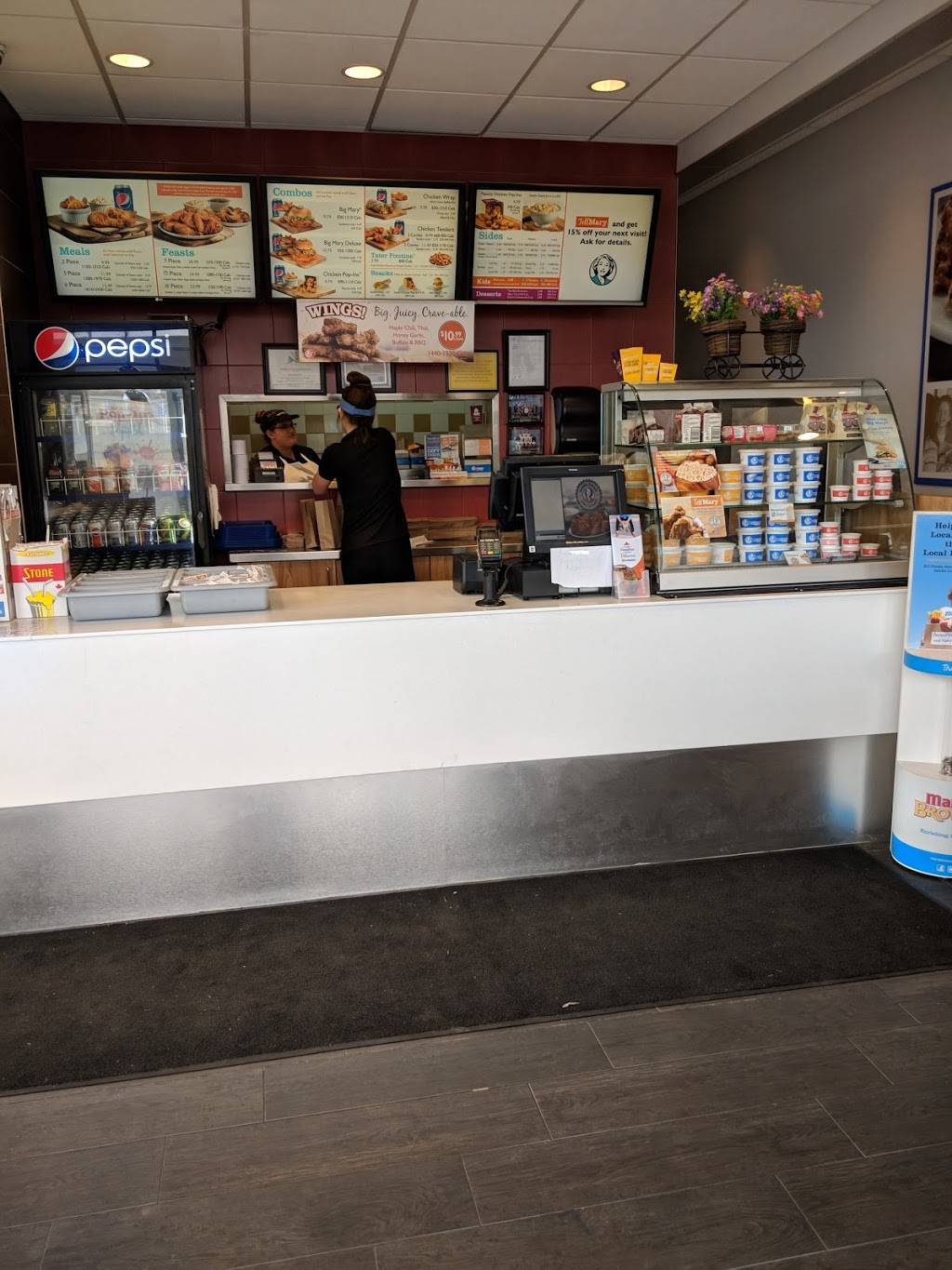 Mary Browns Chicken & Taters | restaurant | 450 Holland St W Unit 1, Bradford, ON L3Z 0G1, Canada | 9055515505 OR +1 905-551-5505