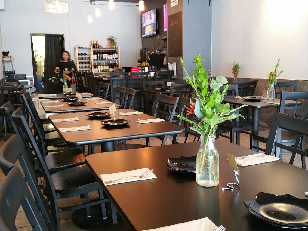 Derm Restaurant | restaurant | 3226 Geary Blvd, San Francisco, CA 94118, USA | 4153794549 OR +1 415-379-4549