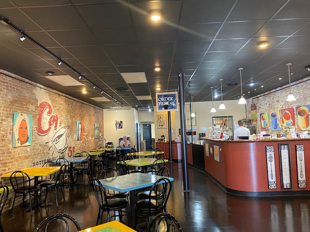 American Artisans Eatery & Gallery | meal takeaway | 615 Mena St, Mena, AR 71953, USA | 4793941112 OR +1 479-394-1112