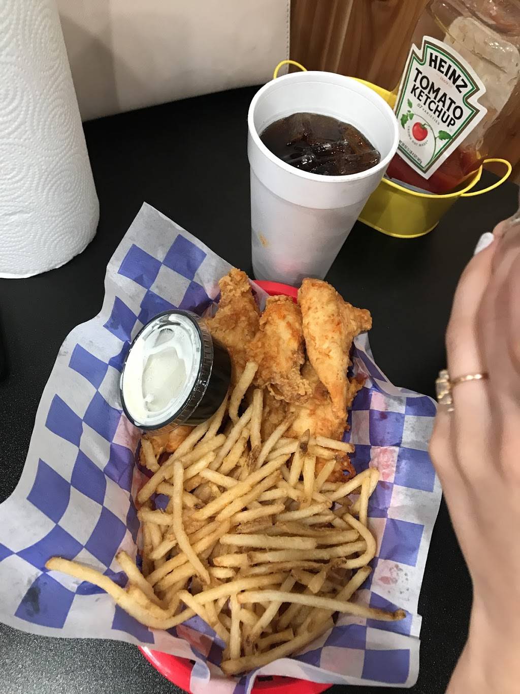 The Chicken Shack | restaurant | 9739 N Sam Houston Pkwy E #200, Humble, TX 77396, USA | 8329951455 OR +1 832-995-1455