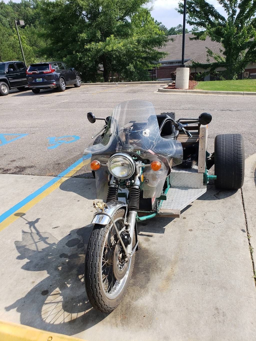 Waffle House | meal takeaway | 675 Wilson St, Wetumpka, AL 36092, USA | 3345674858 OR +1 334-567-4858