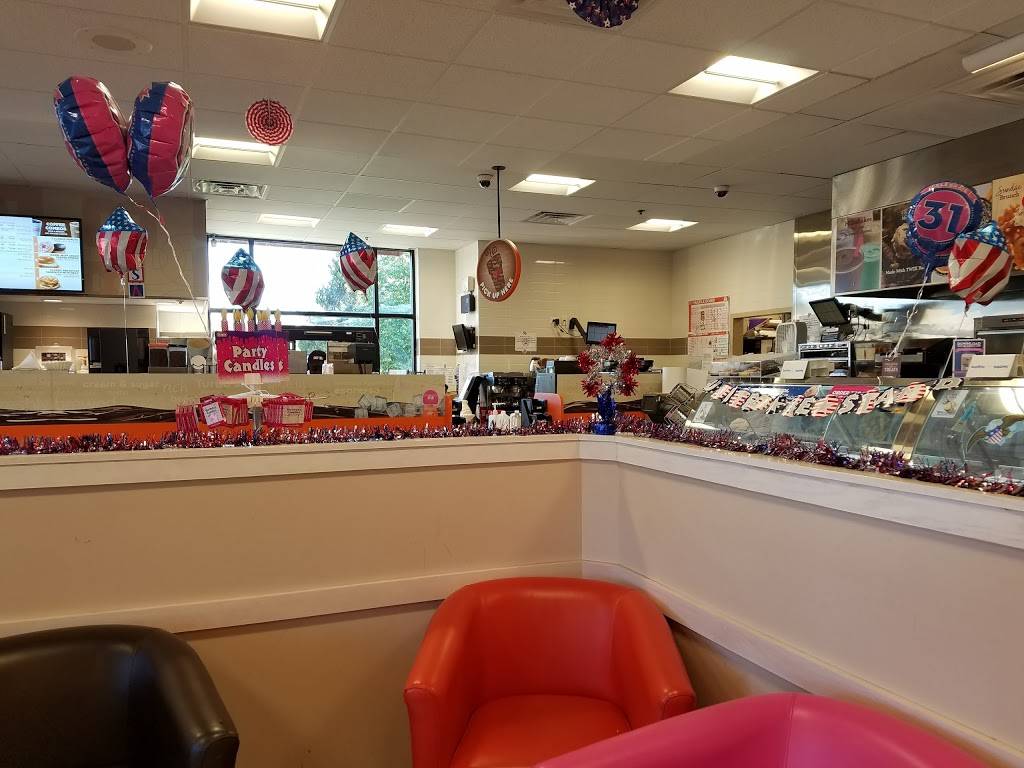 Dunkin | cafe | 2101 Sheridan Rd, Zion, IL 60099, USA | 8478722700 OR +1 847-872-2700