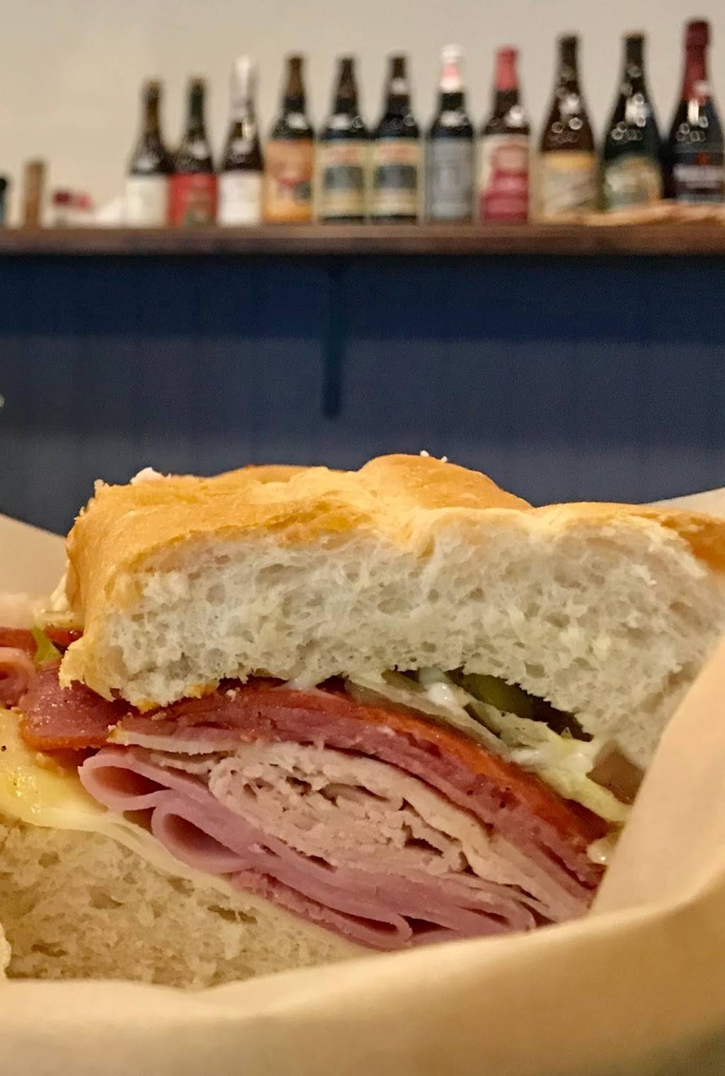 Mister Jamisons | restaurant | 421 W Main St suite 112, Waynesboro, VA 22980, USA | 5404718900 OR +1 540-471-8900