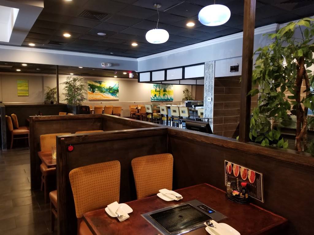 SaRiOne Grill | restaurant | 7525 W Hillsborough Ave, Town N Country, FL 33615, USA | 8136935076 OR +1 813-693-5076