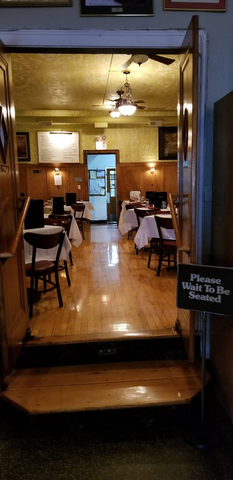 Il Vicinato Ristorante | restaurant | 2435 S Western Ave, Chicago, IL 60608, USA | 7739275444 OR +1 773-927-5444