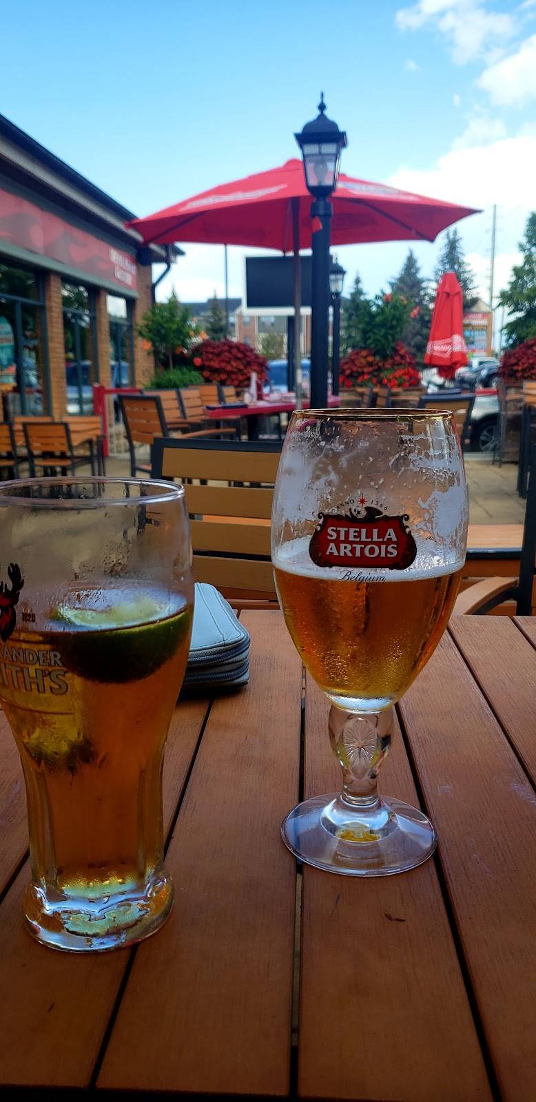 St. Louis Bar & Grill | restaurant | 350 Big Bay Point Rd Unit 11, Barrie, ON L4N 8A8, Canada | 7055034989 OR +1 705-503-4989