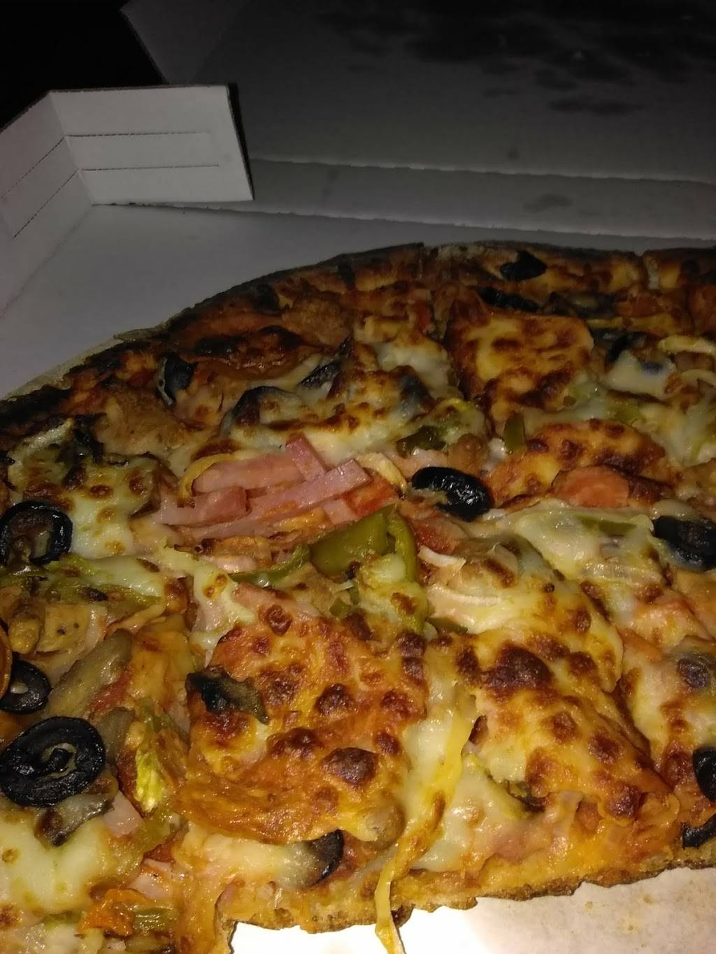 Papa Johns Pizza | restaurant | 2111 W Broadway, Louisville, KY 40211, USA | 5027748555 OR +1 502-774-8555