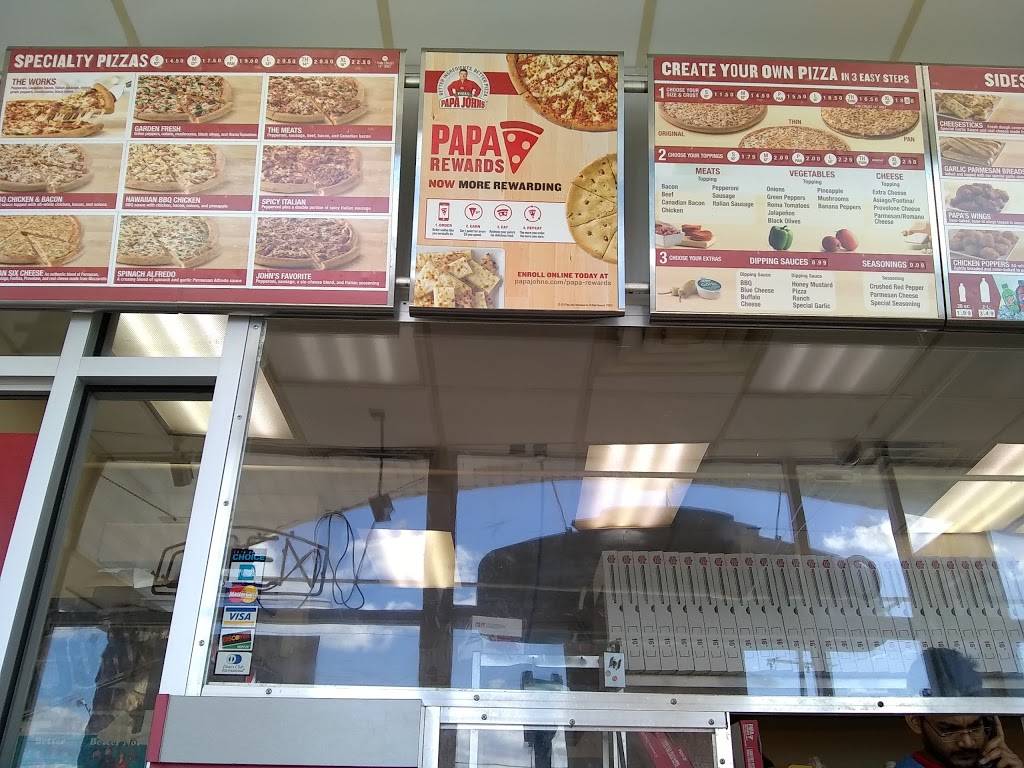 Papa Johns Pizza | restaurant | 5310 Indian Head Hwy, Oxon Hill, MD 20745, USA | 3015677272 OR +1 301-567-7272