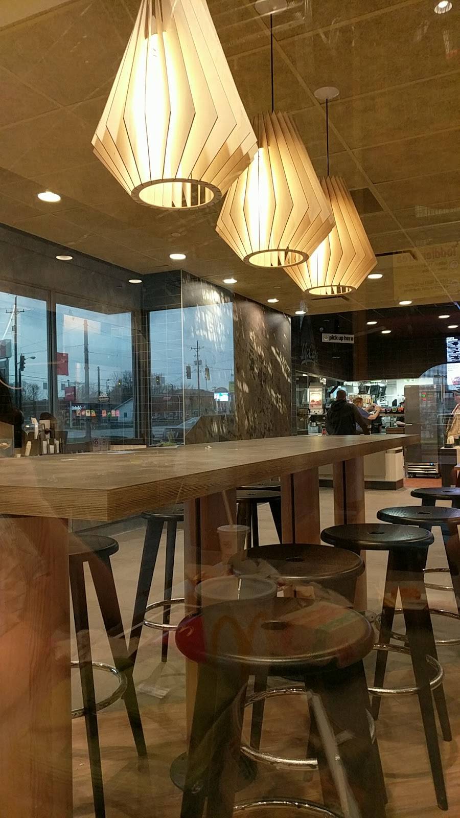 McDonalds | cafe | 1720 S Memorial Dr, New Castle, IN 47362, USA | 7655292970 OR +1 765-529-2970