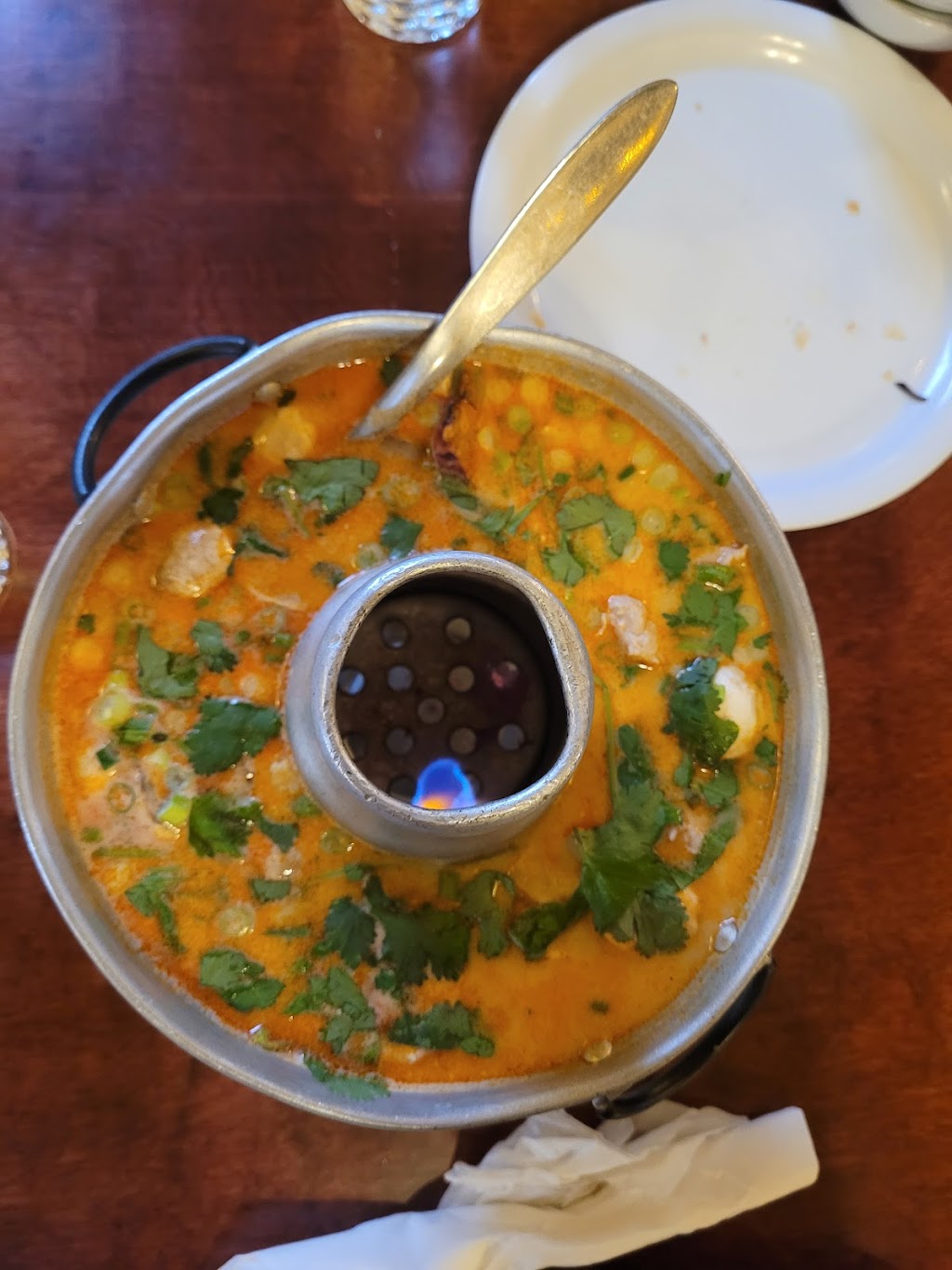 Pongsris Thai Restaurant | restaurant | 323 NE E St, Grants Pass, OR 97526, USA | 5419551662 OR +1 541-955-1662