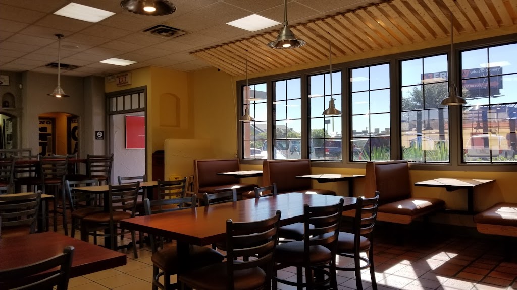 Taco Bueno | restaurant | 4417 Kemp Blvd, Wichita Falls, TX 76308, USA | 9402281550 OR +1 940-228-1550