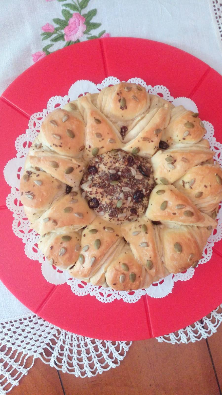 MAMINA KUHINJA | restaurant | 5910 N Clark St, Chicago, IL 60660, USA | 7738632366 OR +1 773-863-2366