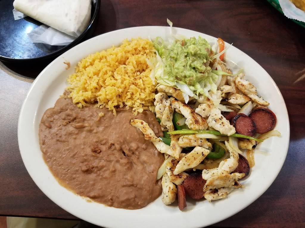 Mexico Tipico | restaurant | 421 N Virginia St, Port Lavaca, TX 77979, USA | 3615525713 OR +1 361-552-5713