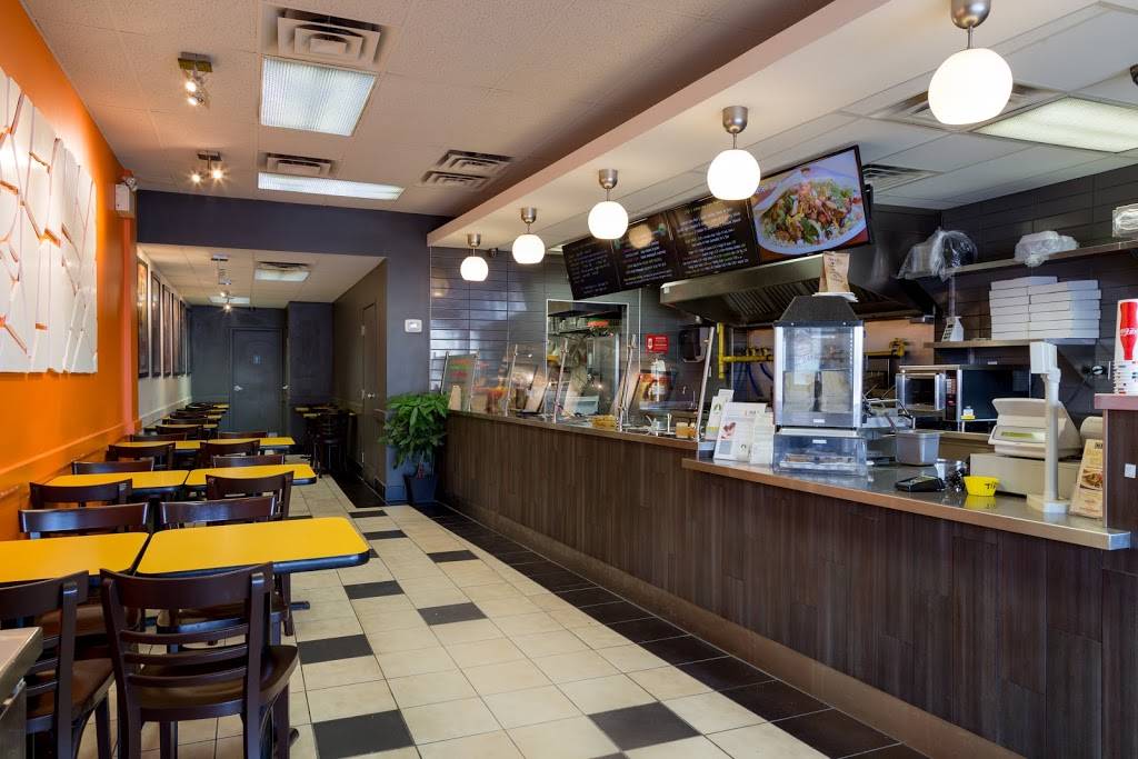 Burrito gringo Bank @ Hunt Club | restaurant | 2430 Bank St #10, Ottawa, ON K1V 0T7, Canada | 6132477777 OR +1 613-247-7777