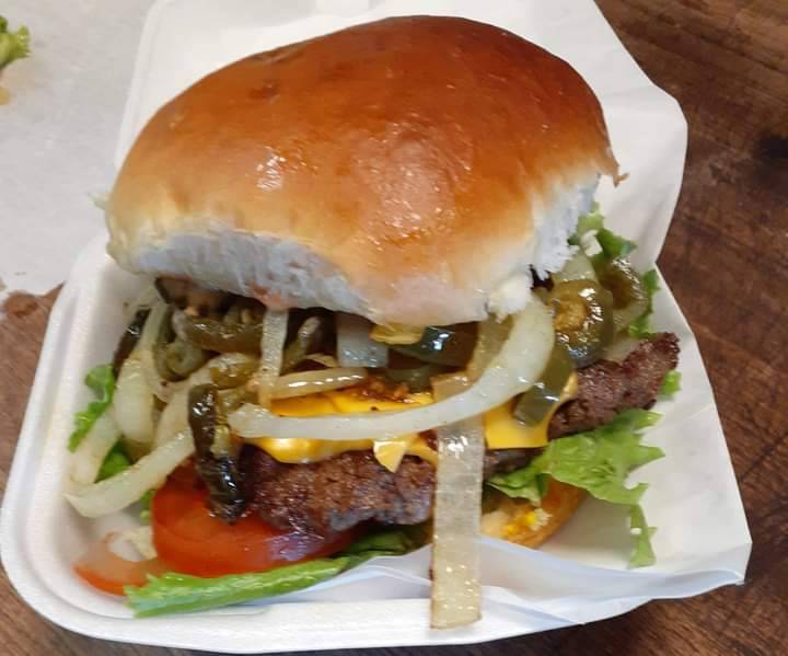 Coyote Bbq Burgers and taco | restaurant | 1980 Dixie Farm Rd, Houston, TX 77089, USA | 3463681838 OR +1 346-368-1838