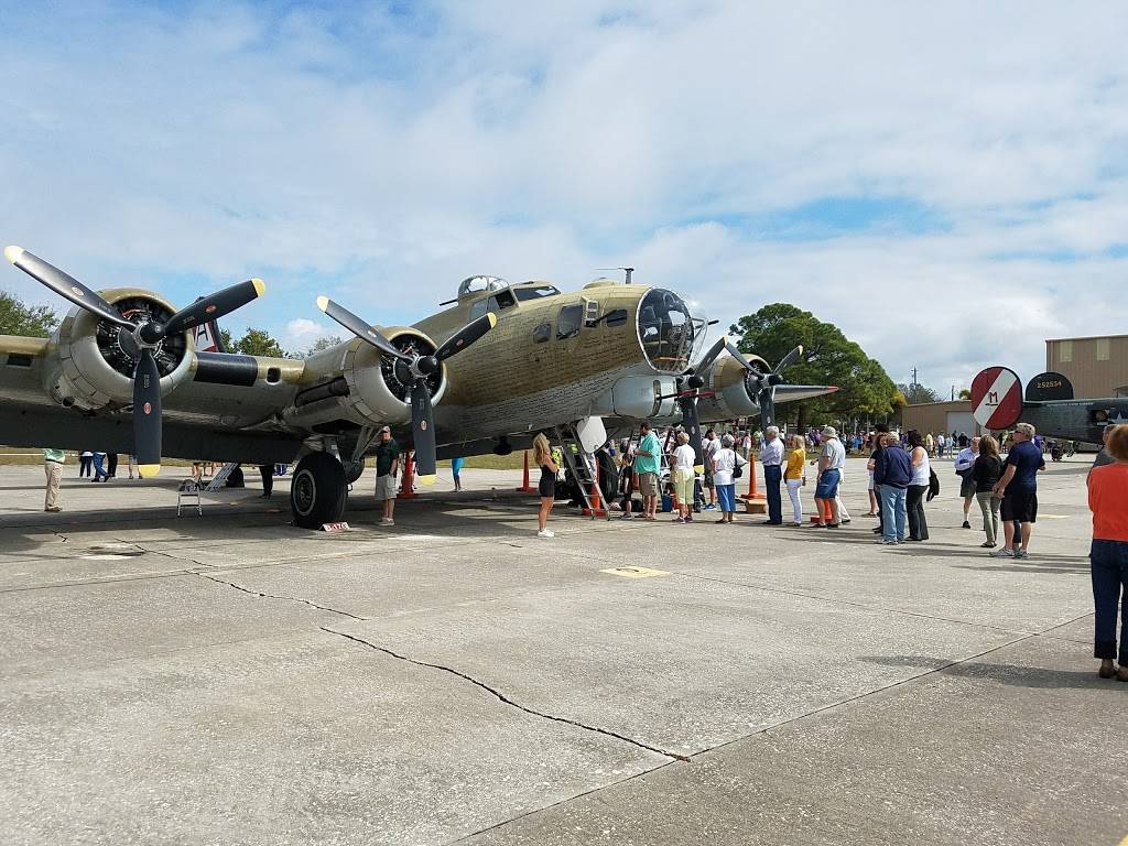 Suncoast Cafe | restaurant | 400 Airport Ave E, Venice, FL 34285, USA | 9414840100 OR +1 941-484-0100