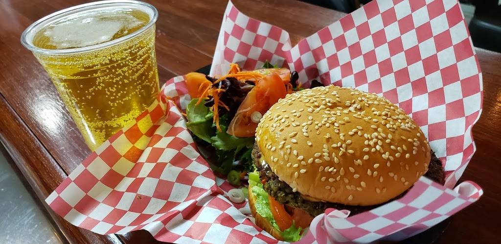 Hub City Grub & Taproom | restaurant | 701 Allen Ave, Centralia, WA 98531, USA | 3605084200 OR +1 360-508-4200