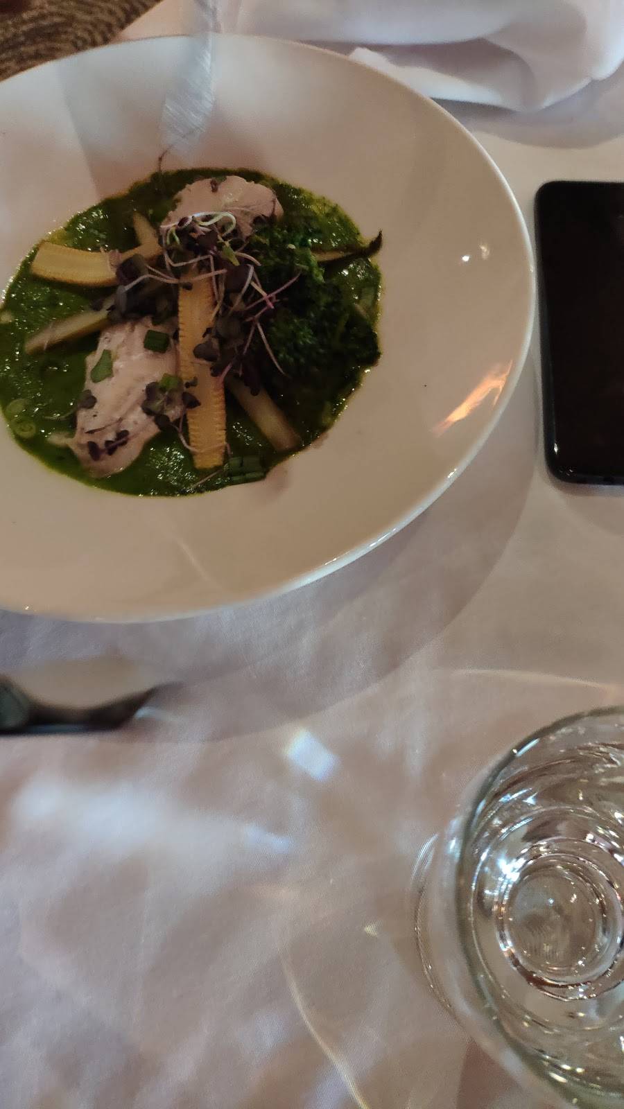 Roi De La Patate | restaurant | 155 Rue Sainte Anne, Saint-Alexis-des-Monts, QC J0K 1V0, Canada | 8192653175 OR +1 819-265-3175