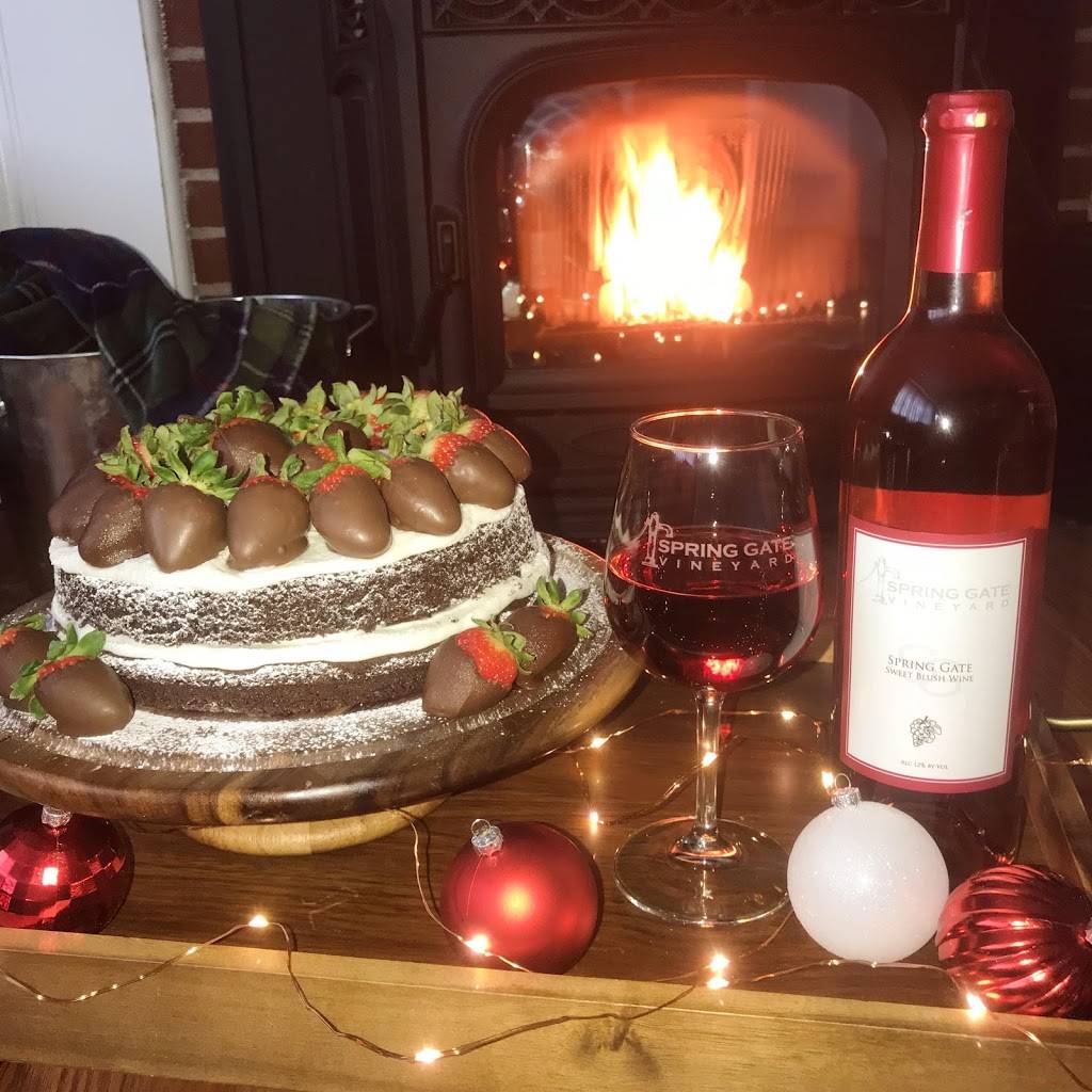 Spring Gate Vineyard & Brewery | restaurant | 5790 Devonshire Rd, Harrisburg, PA 17112, USA | 7178575544 OR +1 717-857-5544