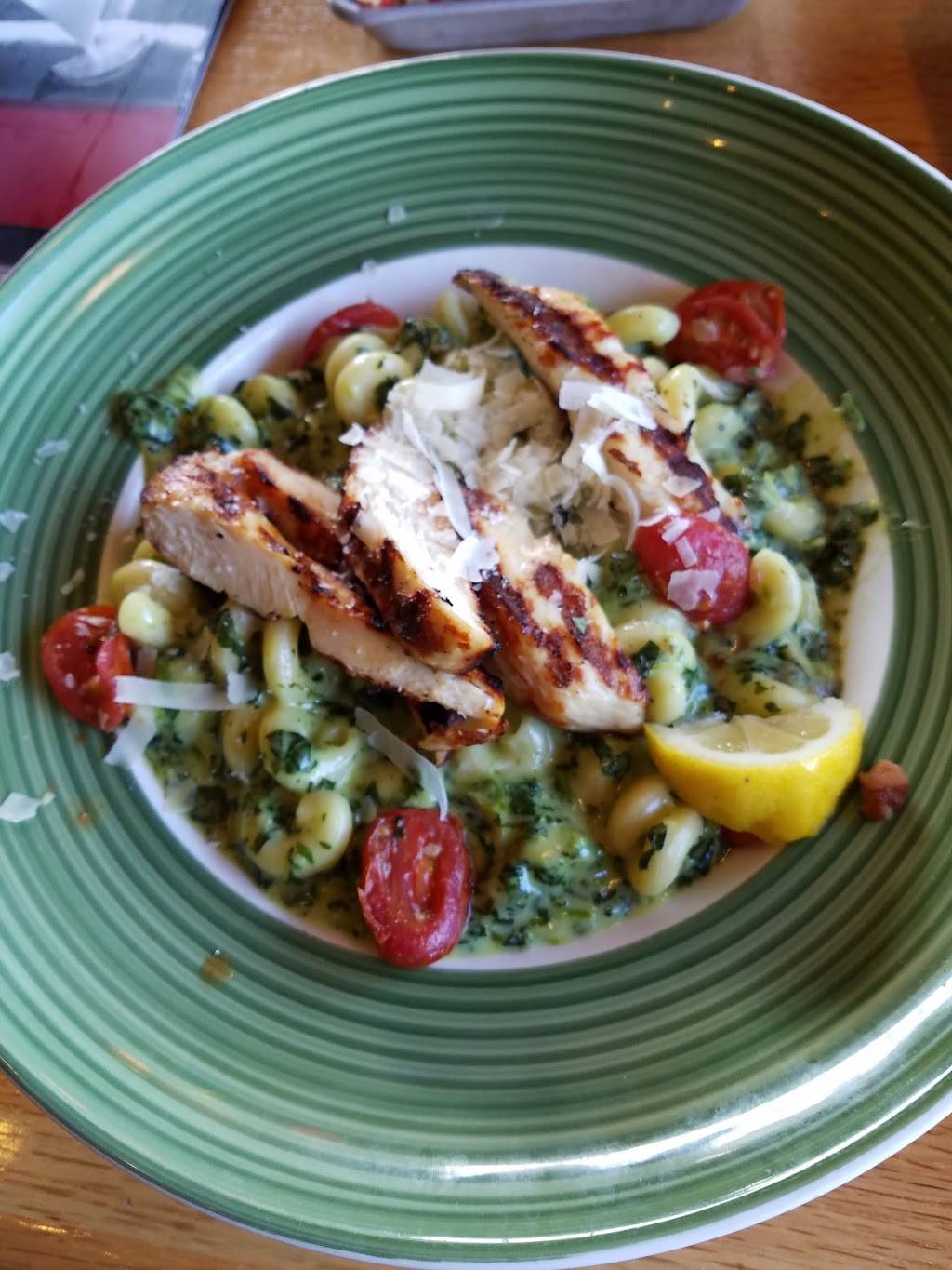 Applebees Grill + Bar | restaurant | 50 Drum Hill Rd, Chelmsford, MA 01824, USA | 9784522546 OR +1 978-452-2546