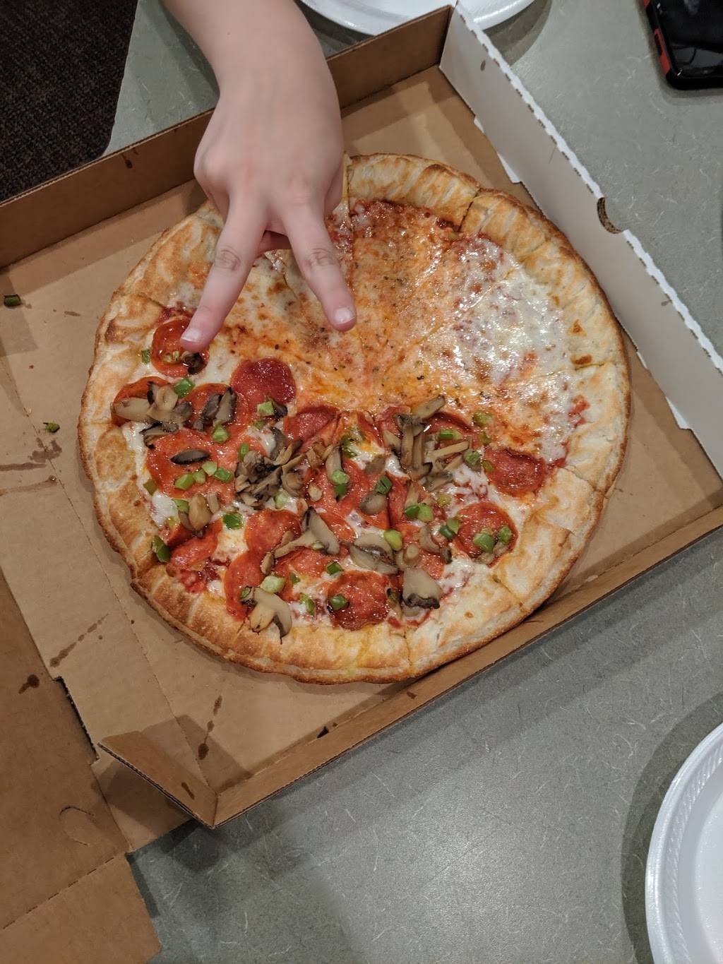 Louies Pizza | meal delivery | 5996 Stetson Hills Blvd, Colorado Springs, CO 80923, USA | 7195975991 OR +1 719-597-5991