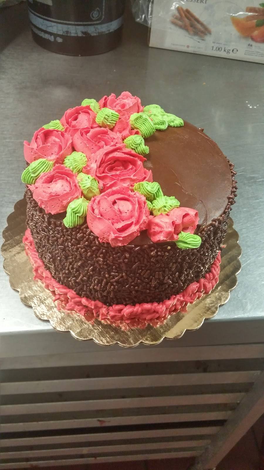 The Clinton House | restaurant | 2 W Main St, Clinton, NJ 08809, USA | 9087306230 OR +1 908-730-6230