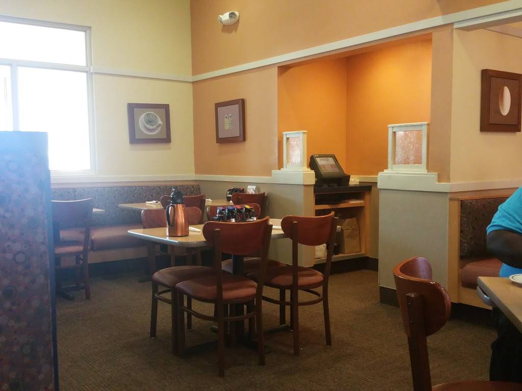 IHOP | restaurant | 1700 City Center Blvd, Elizabeth City, NC 27909, USA | 2523379838 OR +1 252-337-9838
