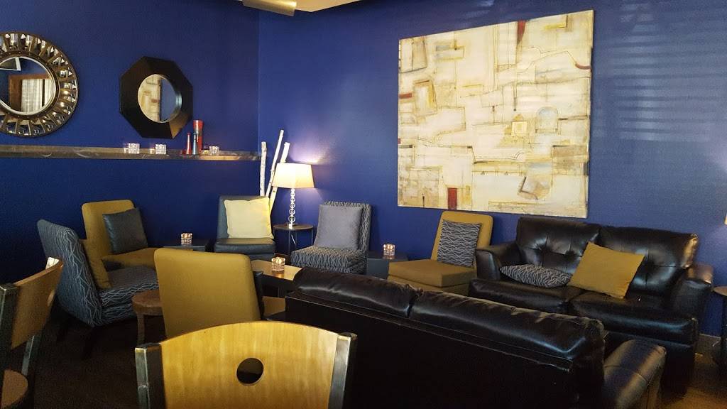 Fugazzis | restaurant | 127 W Main St, Visalia, CA 93291, USA | 5596250496 OR +1 559-625-0496