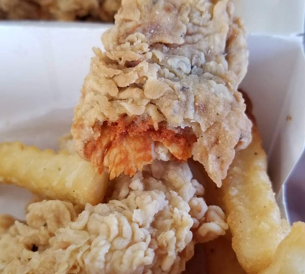 Churchs Chicken | restaurant | 1014 Main St, Bandera, TX 78003, USA | 8307963351 OR +1 830-796-3351