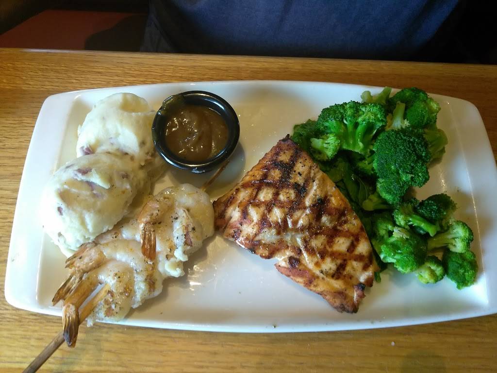 Applebees Grill + Bar | restaurant | 13301 Middlebelt Rd, Livonia, MI 48150, USA | 7342454680 OR +1 734-245-4680