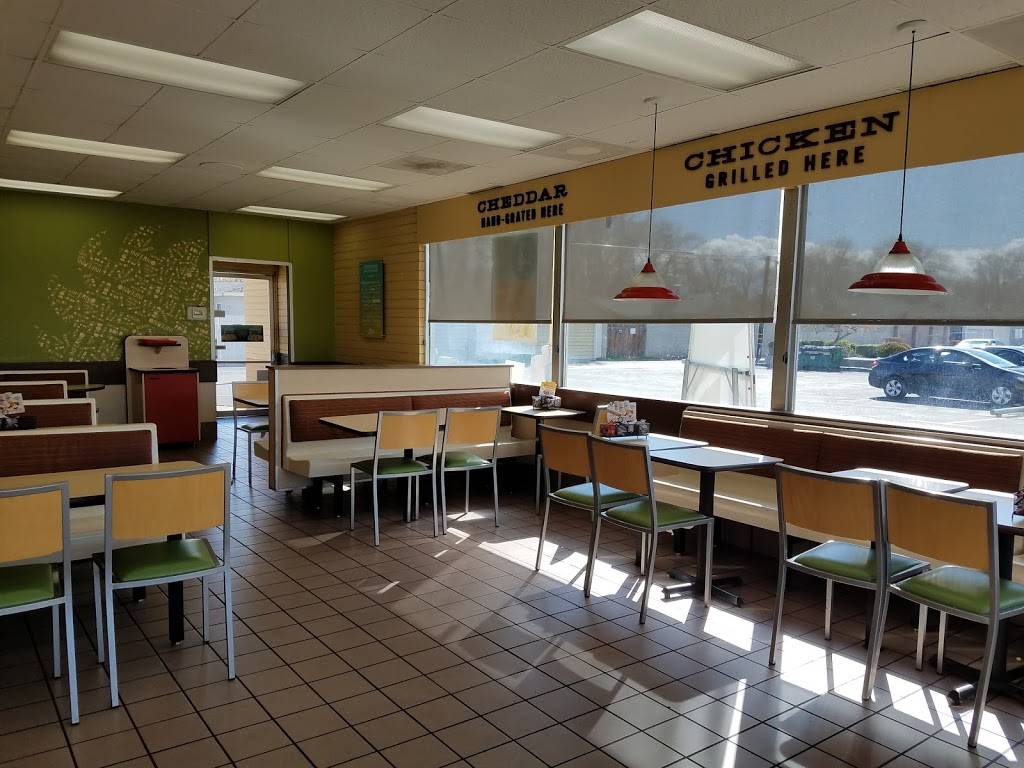 Del Taco | meal takeaway | 1138 W Ave I, Lancaster, CA 93534, USA | 6619420312 OR +1 661-942-0312