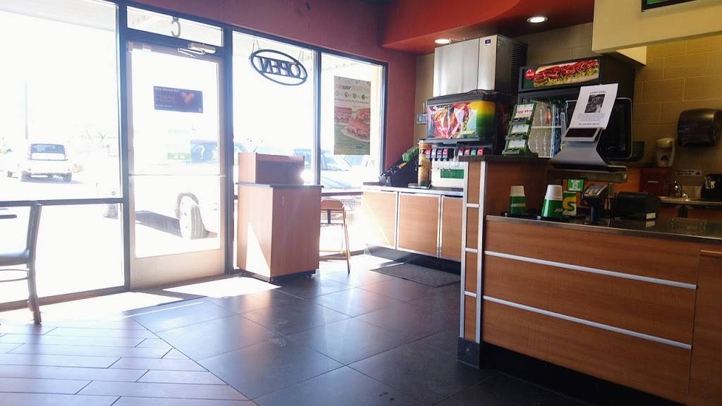 Subway | meal takeaway | 1620 Main St NW, Los Lunas, NM 87031, USA | 5058615591 OR +1 505-861-5591