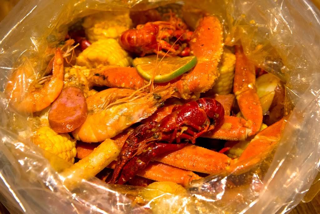 Boilery | restaurant | 710 Amsterdam Ave, New York, NY 10025, USA | 6467558968 OR +1 646-755-8968