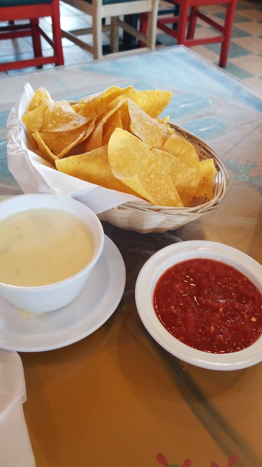 Los Reyes Mexican Restaurant | restaurant | 7712 US-51, Millington, TN 38053, USA | 9018732200 OR +1 901-873-2200