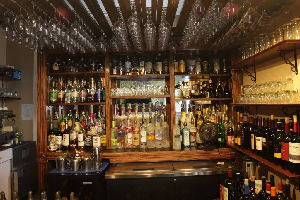 Spiritos Restaurant Banquets and Catering | restaurant | 1418 Plainfield Pike, Cranston, RI 02920, USA | 4014344435 OR +1 401-434-4435