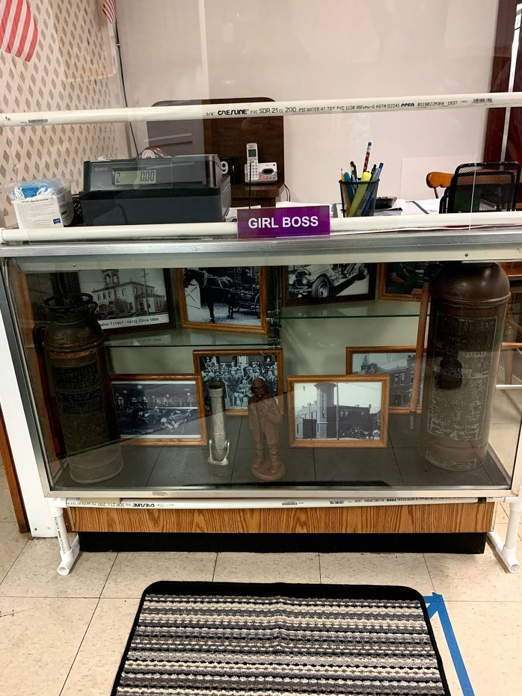 Burgess Grills Family Restaurant | restaurant | 1802 Navarre Rd SW, Canton, OH 44706, USA | 2342140144 OR +1 234-214-0144