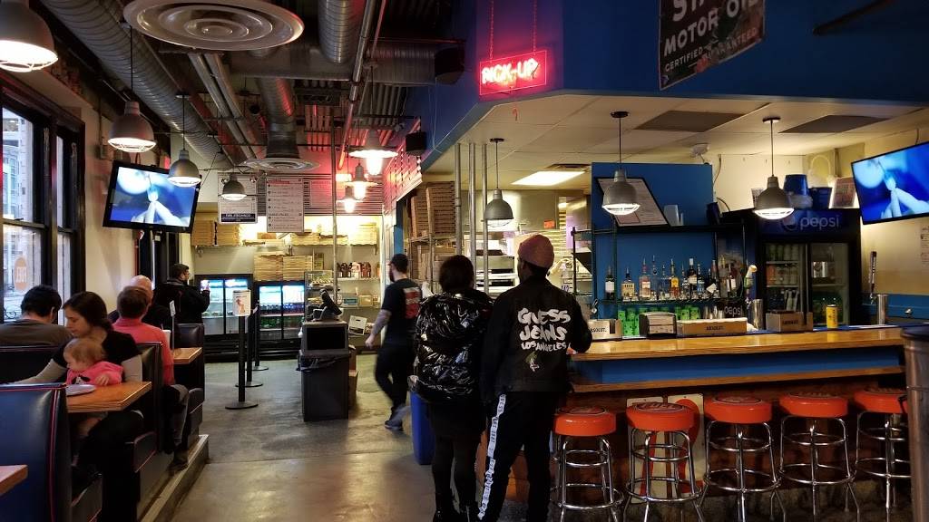 Fuel Pizza and Wings | meal delivery | 600 F St NW, Washington, DC 20004, USA | 2025473835 OR +1 202-547-3835