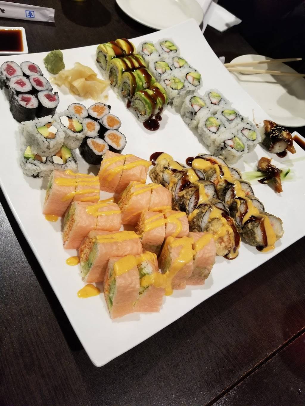 Sushi Palace | restaurant | 2223 Central Park Ave, Yonkers, NY 10710, USA | 9142680888 OR +1 914-268-0888