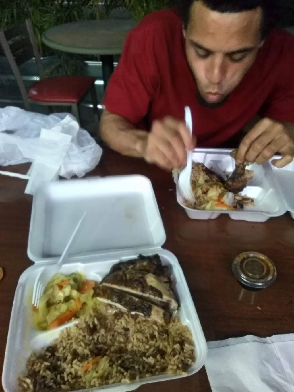 Jerk Hut Seminole Heights | restaurant | 1045 E Hillsborough Ave, Tampa, FL 33603, USA | 8135425375 OR +1 813-542-5375