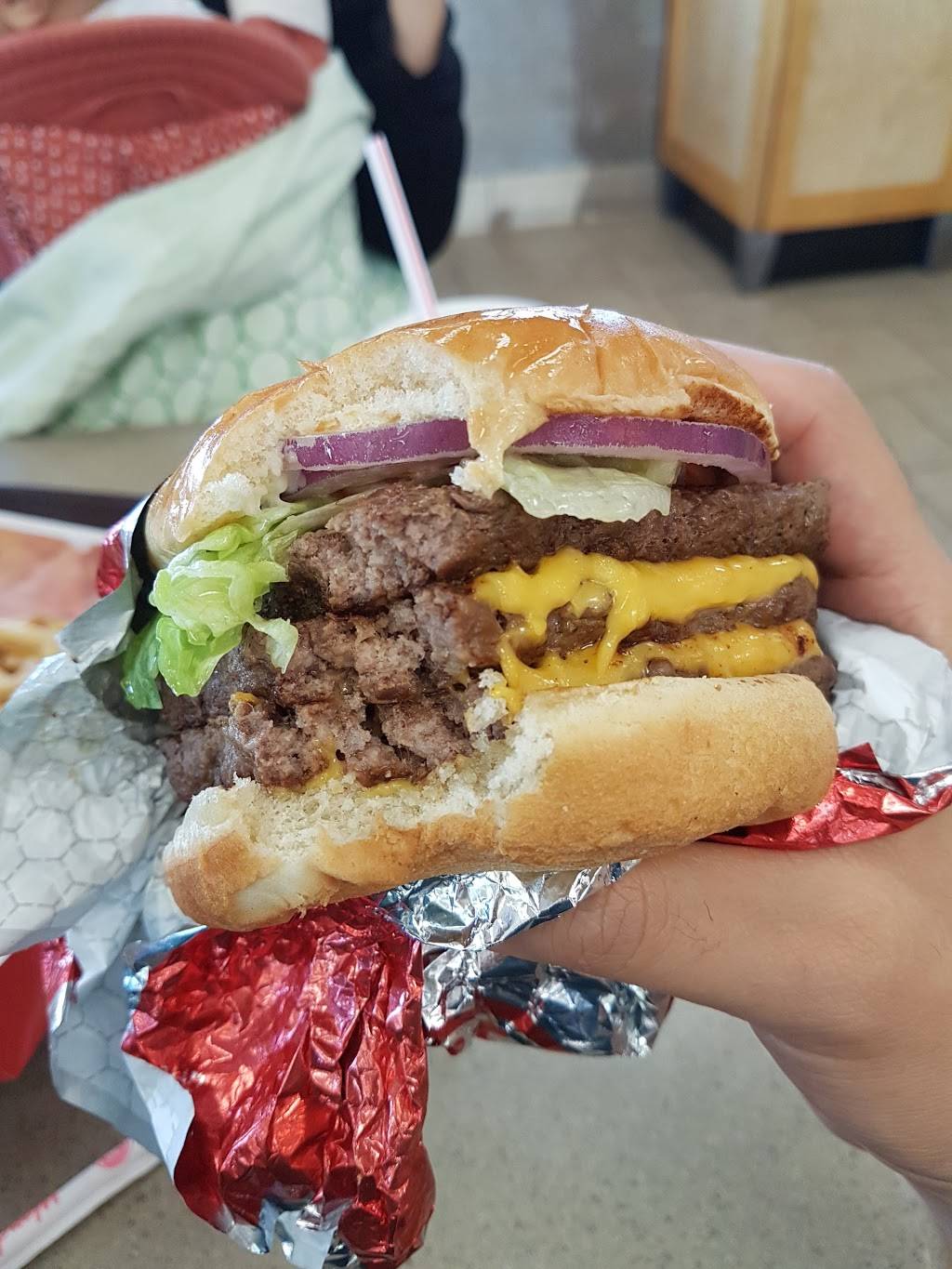 Wendys | restaurant | 3611 SW Archer Rd, Gainesville, FL 32608, USA | 3523783089 OR +1 352-378-3089