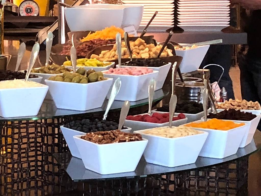 Baylor Club | restaurant | 1001 S M.L.K. Jr Blvd, Waco, TX 76704, USA | 2547108080 OR +1 254-710-8080