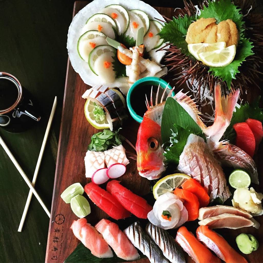 Blue Ribbon Sushi Bar & Grill at the Grove | restaurant | 189 The Grove Dr, Los Angeles, CA 90036, USA | 3233529300 OR +1 323-352-9300