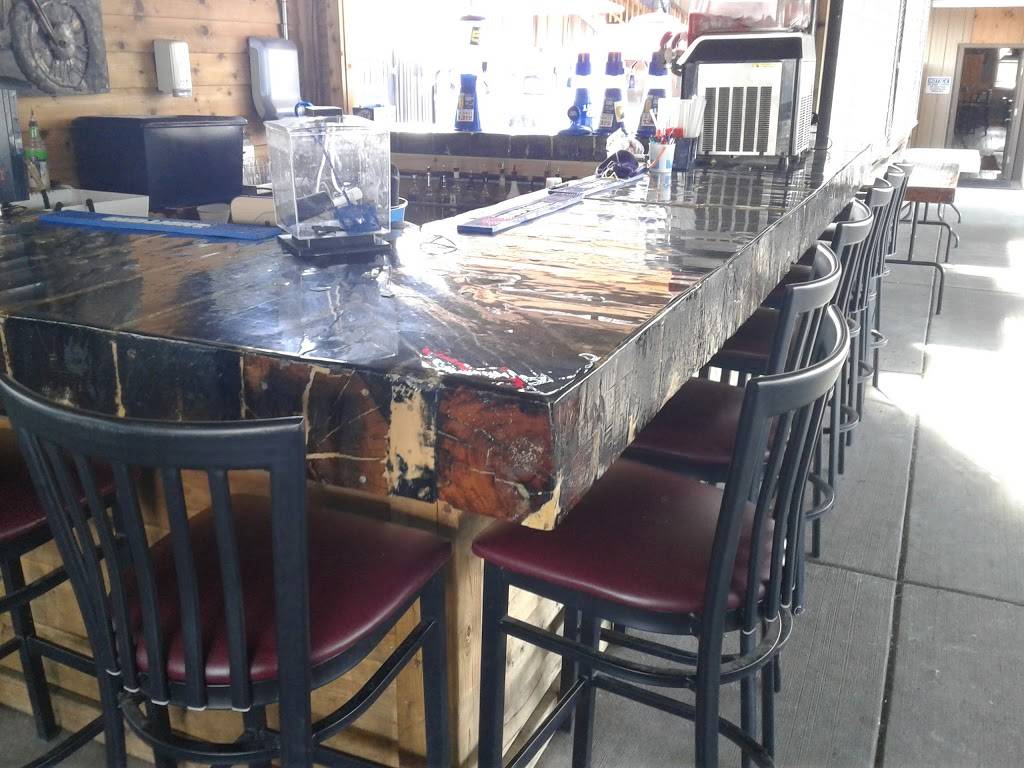 Good Times Saloon | restaurant | 200 N Main St, Dupo, IL 62239, USA | 6182869693 OR +1 618-286-9693