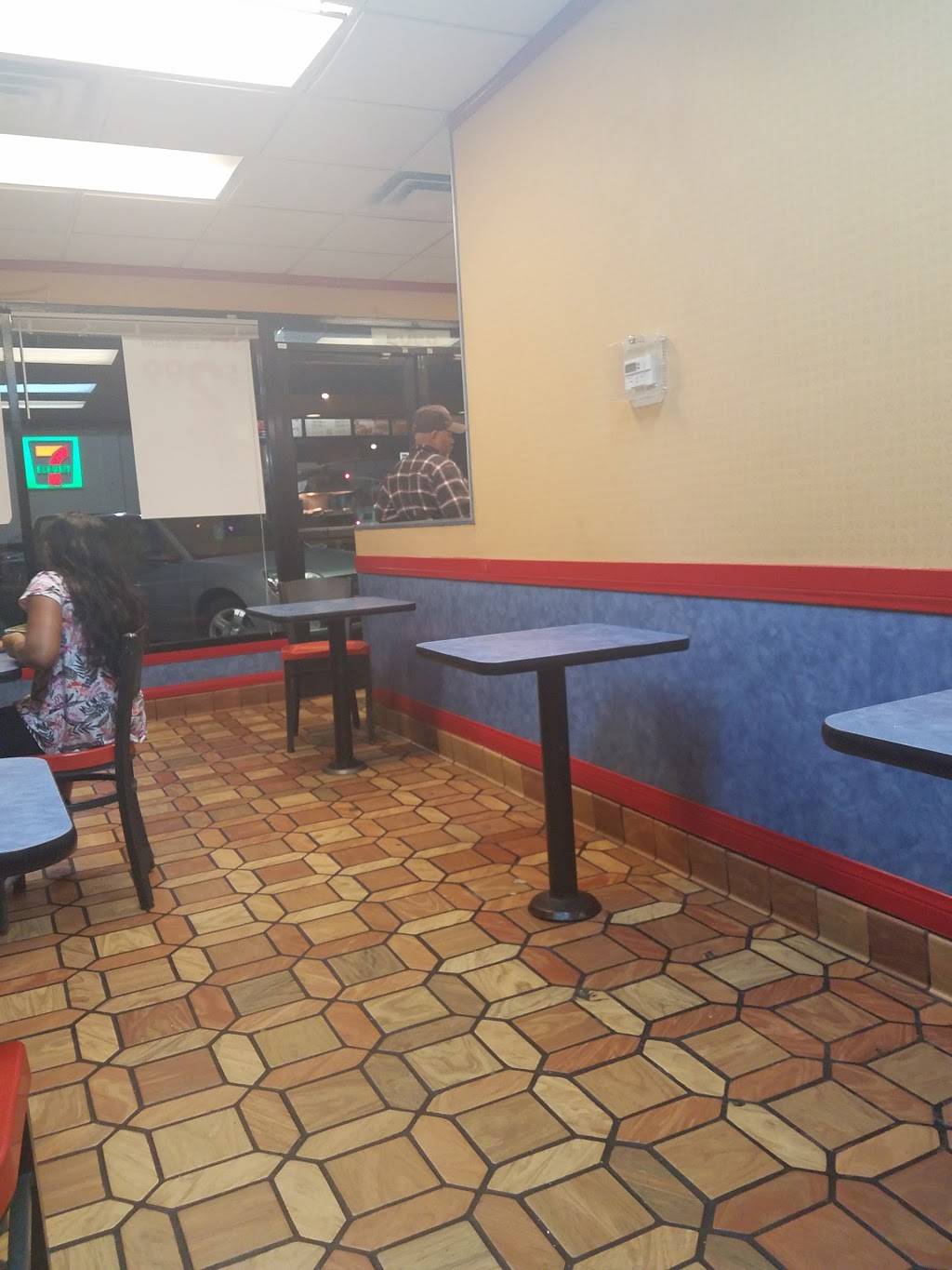 Churchs Chicken | restaurant | 8909 Sierra Ave, Fontana, CA 92334, USA | 9093572751 OR +1 909-357-2751