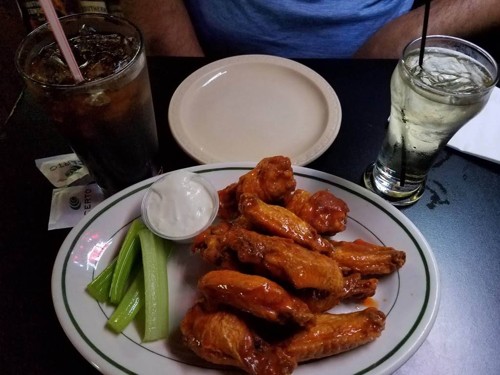 Wagon Wheel Restaurant | restaurant | 7201 Niagara Falls Blvd, Niagara Falls, NY 14304, USA | 7162839861 OR +1 716-283-9861