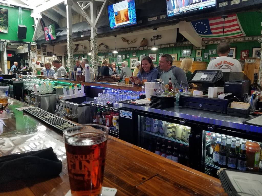 Freckled Fin Irish Pub | restaurant | 5337 Gulf Dr, Holmes Beach, FL 34217, USA | 9412513930 OR +1 941-251-3930