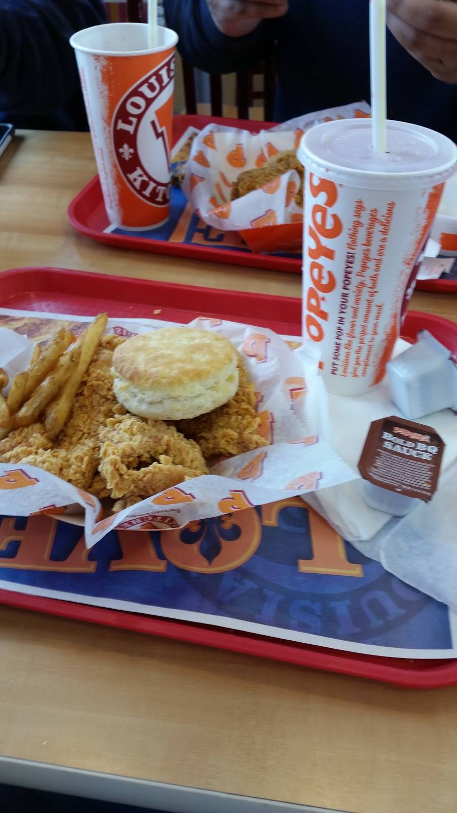 Popeyes Louisiana Kitchen | restaurant | 1204 N Collins St, Arlington, TX 76011, USA | 8178011541 OR +1 817-801-1541