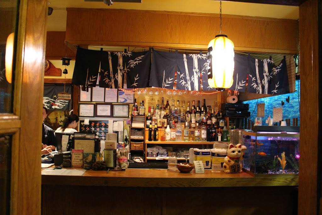 U-Yee Sushi & Hibachi | restaurant | 675 US-1 #12, Iselin, NJ 08830, USA | 7322837888 OR +1 732-283-7888