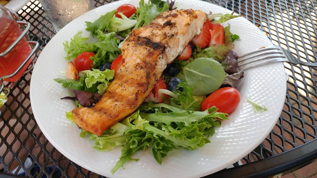 DiFrancos Restaurant | restaurant | 51 West St, Litchfield, CT 06759, USA | 8603616861 OR +1 860-361-6861